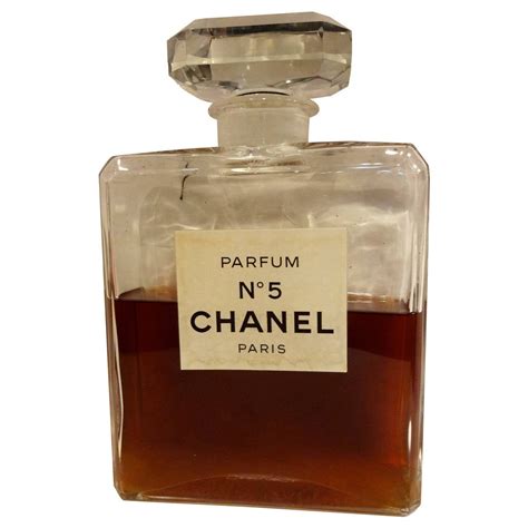 chanel no 5 bottle seal